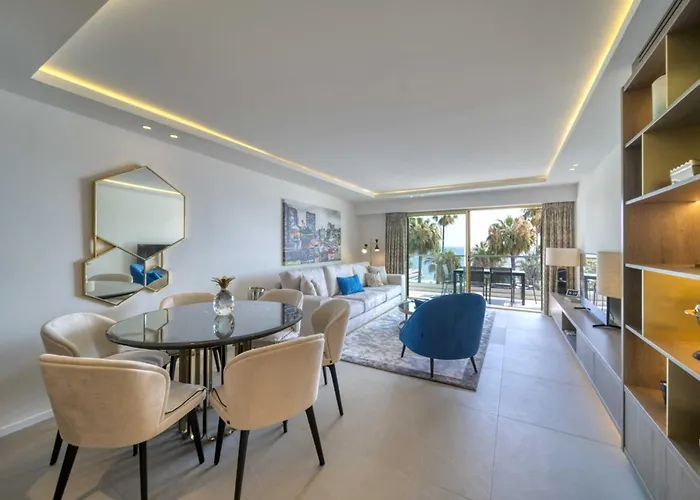 Appartement Ref 1295 - Croisette - Sea View For Rent Cannes