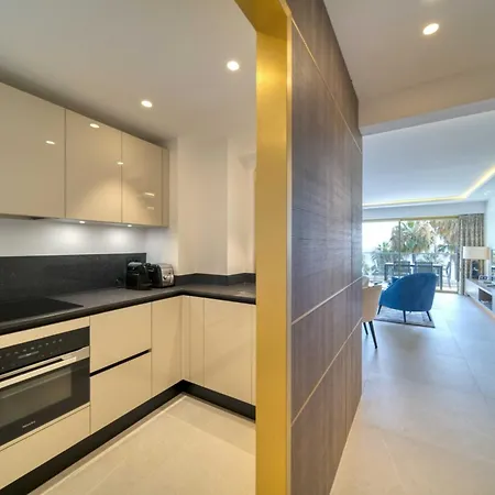Ref 1295 - Croisette - Sea View For Rent Daire Cannes